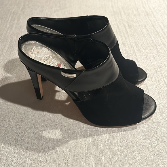Calvin Klein Satchel Black Peep Toe Mule Heels - Picture 4 of 9